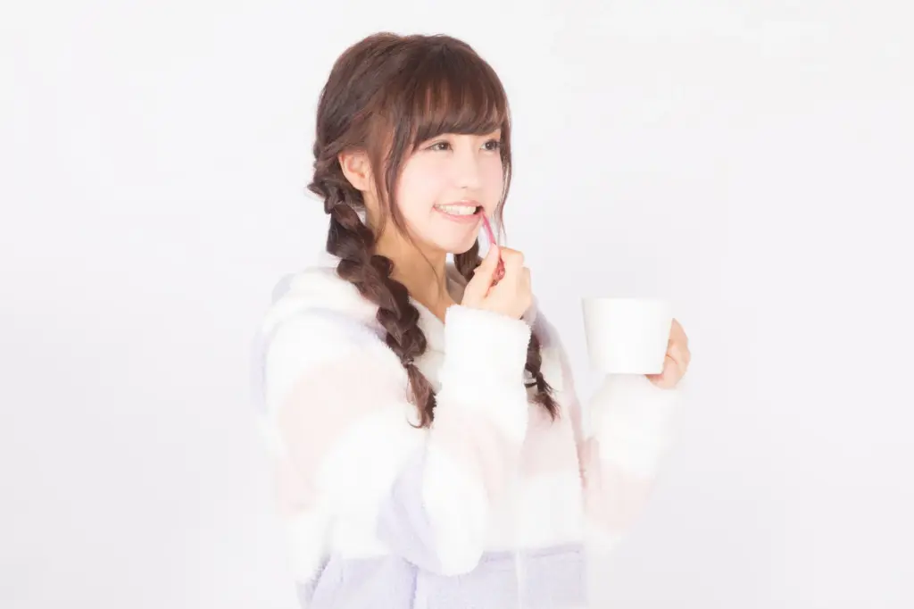 口臭対策のまとめ｜口臭の原因を知って正しく口臭を予防・改善して自信をもって恋愛活動しよう